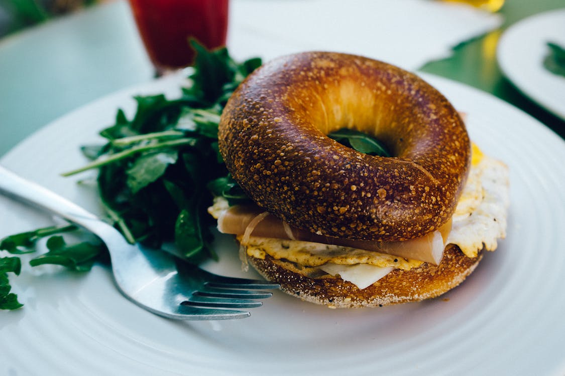 apple and smoked turkey bagel